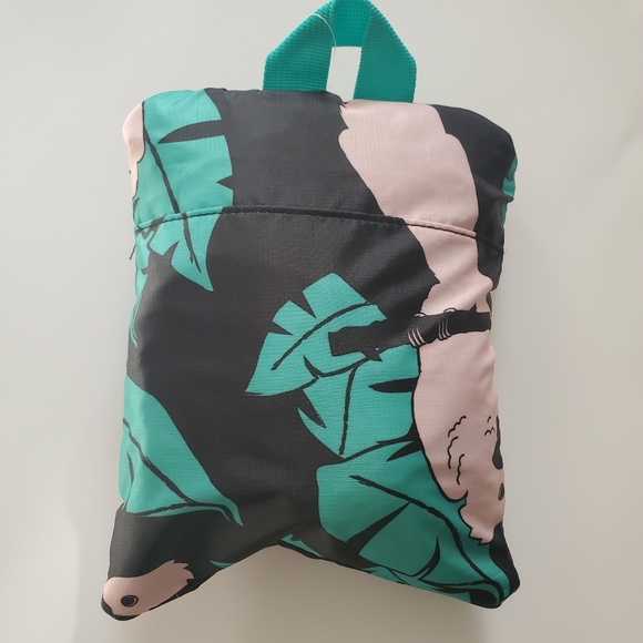 unknown Bags Packable Nylon Parrot Full Size Backpack Black Pink